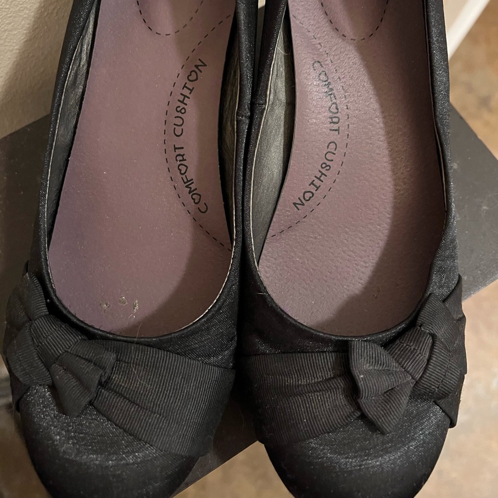 Black Pumps